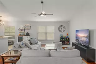 806 Breezy Lake Way, Minneola, FL 34715 - Photo 11