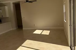 675 Kendall Ct, The Villages, FL 32162 - Photo 15