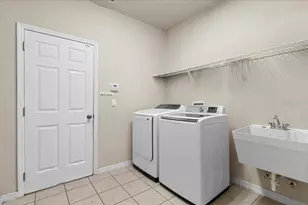 1679 Grandeflora Ave, Clermont, FL 34711 - Photo 23