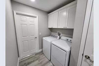 270 W Goldcoast Place, Dunnellon, FL 34434 - Photo 17