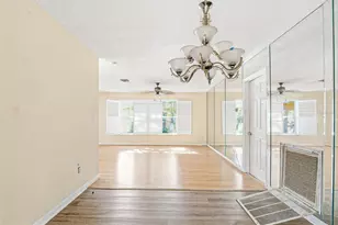 1077 40th Ave NE, Saint Petersburg, FL 33703 - Photo 17