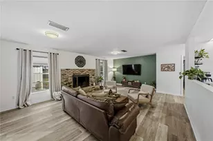 1002 Pine Tree Dr, Eustis, FL 32726 - Photo 5