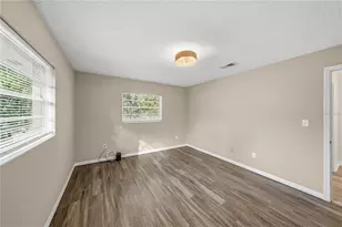 1002 Pine Tree Dr, Eustis, FL 32726 - Photo 35