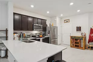 4705 Sparkling Shell Ave, Kissimmee, FL 34746 - Photo 9