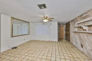 10823 106th St, Largo, FL 33773 - Photo 7