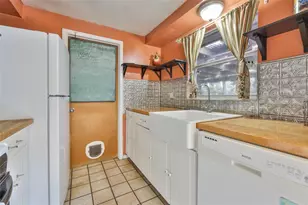 10823 106th St, Largo, FL 33773 - Photo 9