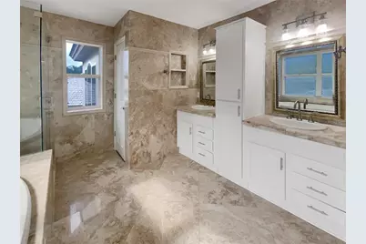 18105 Regents Square Drive, Tampa, FL 33647 - Photo 23