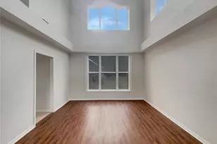 18105 Regents Square Dr, Tampa, FL 33647 - Photo 13