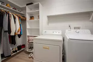 4650 Boca Vista Ct, Orlando, FL 32808 - Photo 13