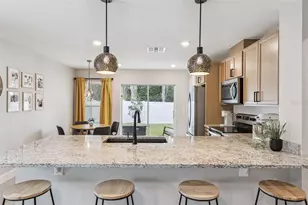 332 Walnut Ln, Auburndale, FL 33823 - Photo 5