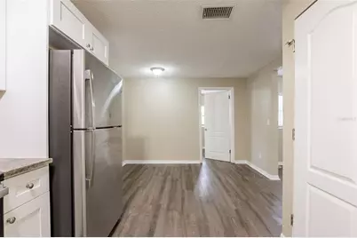 2115 E Ellicott Street, Tampa, FL 33610 - Photo 9