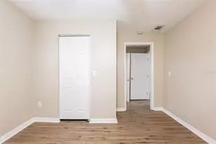 2115 E Ellicott St, Tampa, FL 33610 - Photo 25