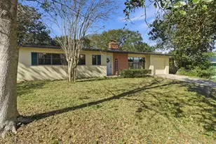 1411 Crest Dr, Titusville, FL 32780 - Photo 3