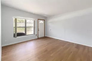 3503 S Crystal Lake Dr, Orlando, FL 32806 - Photo 9