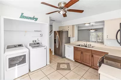 4431 Brook Hollow Circle, Winter Springs, FL 32708 - Photo 7