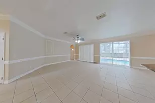 610 Brighton Dr, Davenport, FL 33897 - Photo 5