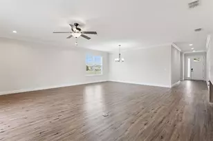 10454 Spring Lake Dr, Clermont, FL 34711 - Photo 3