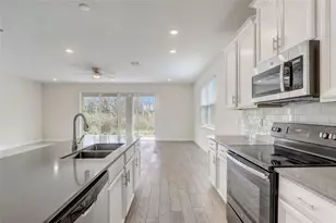 2321 Crescent Moon St, Kissimmee, FL 34746 - Photo 11