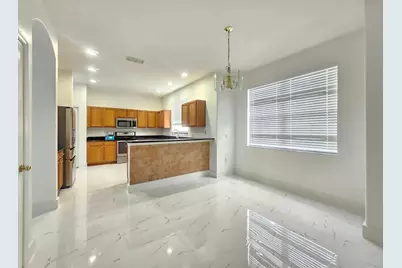 2718 Lucas Lakes Lane, Kissimmee, FL 34744 - Photo 7