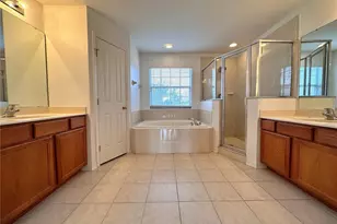 2718 Lucas Lakes Ln, Kissimmee, FL 34744 - Photo 19