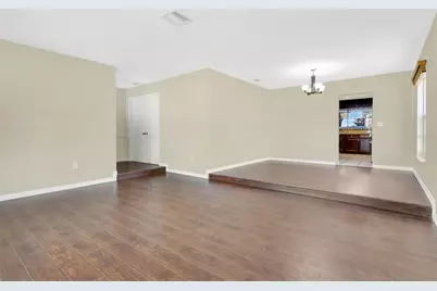 3217 Castle Oak Avenue, Orlando, FL 32808 - Photo 9