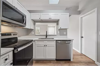 6525 Coral Cove Drive, Orlando, FL 32818 - Photo 9