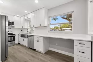 2014 10th St NW, Winter Haven, FL 33881 - Photo 3