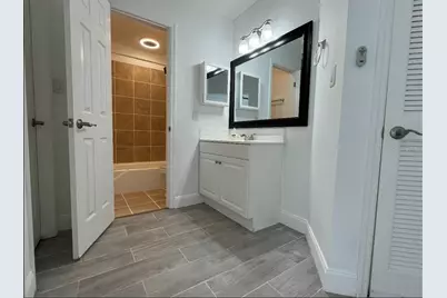 2526 Lemon Tree Lane #L, Orlando, FL 32839 - Photo 9