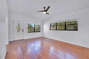 2420 Pershing Ave, Orlando, FL 32806 - Photo 9