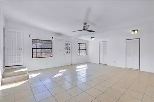 2420 Pershing Ave, Orlando, FL 32806 - Photo 3