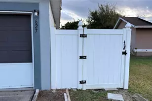 627 Fisher Ct, Kissimmee, FL 34759 - Photo 5