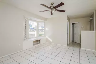 7610 Pacific Heights Circle, Orlando, FL 32835 - Photo 9