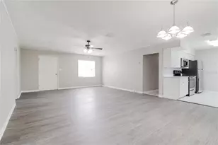 8315 Calais Cir, Orlando, FL 32825 - Photo 5