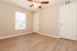 2050 14th St S, Saint Petersburg, FL 33705 - Photo 11