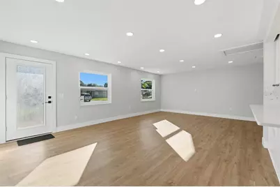 330 Montana Avenue, Saint Cloud, FL 34769 - Photo 7