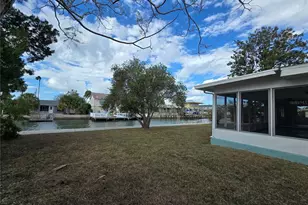 13737 Michelle Ave, Hudson, FL 34667 - Photo 29