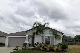 1066 Ocean Spray Dr, Ruskin, FL 33570 - Photo 1