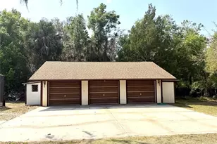 301 Shady Woods Rd, Geneva, FL 32732 - Photo 3