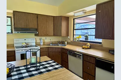 301 Shady Woods Road, Geneva, FL 32732 - Photo 5