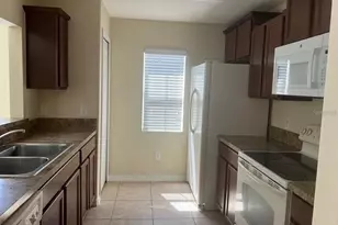 106 Carina Cir, Sanford, FL 32773 - Photo 3