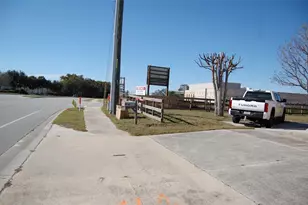 223 Co Rd 466A, Fruitland Park, FL 34731 - Photo 5