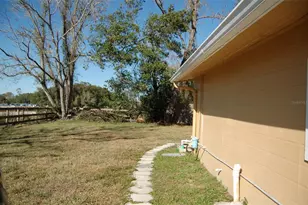 223 Co Rd 466A, Fruitland Park, FL 34731 - Photo 19