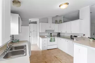 803 Thrush Cir, Sebastian, FL 32976 - Photo 11