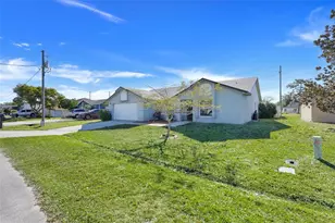 105 Dorchester Ct, Kissimmee, FL 34758 - Photo 5