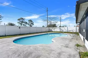 105 Dorchester Ct, Kissimmee, FL 34758 - Photo 3