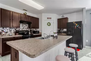 521 Nova Dr, Davenport, FL 33837 - Photo 3