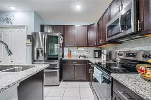 328 Hibiscus Dr, Poinciana, FL 34759 - Photo 13