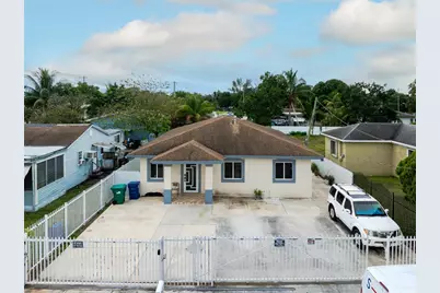 810 NW 112th Street, Miami, FL 33168 - Photo 35