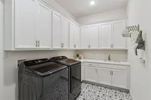 3810 Via Mazzini Ct, Kissimmee, FL 34759 - Photo 37