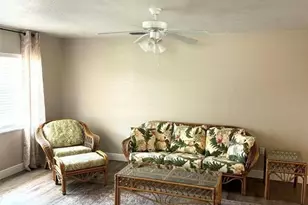 26625 Bimini Dr, Tavares, FL 32778 - Photo 9